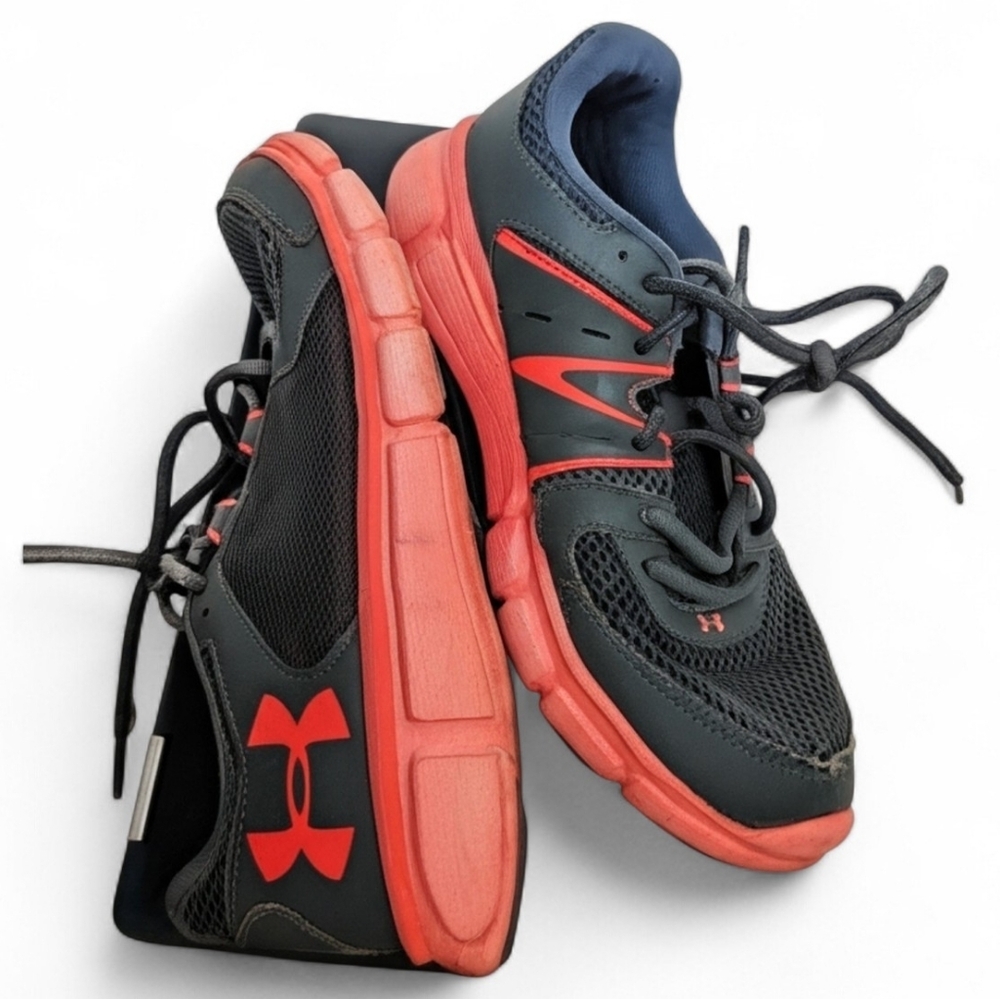 Under Armour Women’s Running Shoes Size 8 Black & Coral Athletic Sneakers